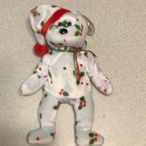 1998 Holiday Teddy beanie
